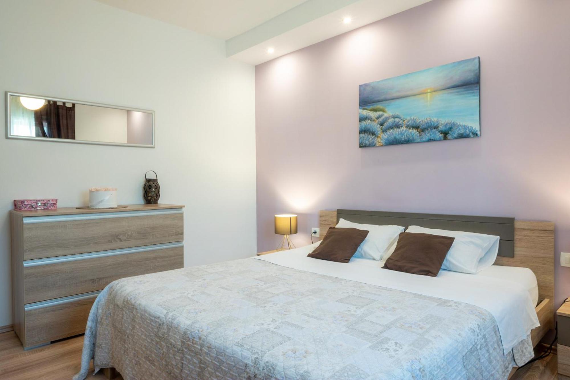 Apartman Karlo Antonio โตรกีร์ ภายนอก รูปภาพ