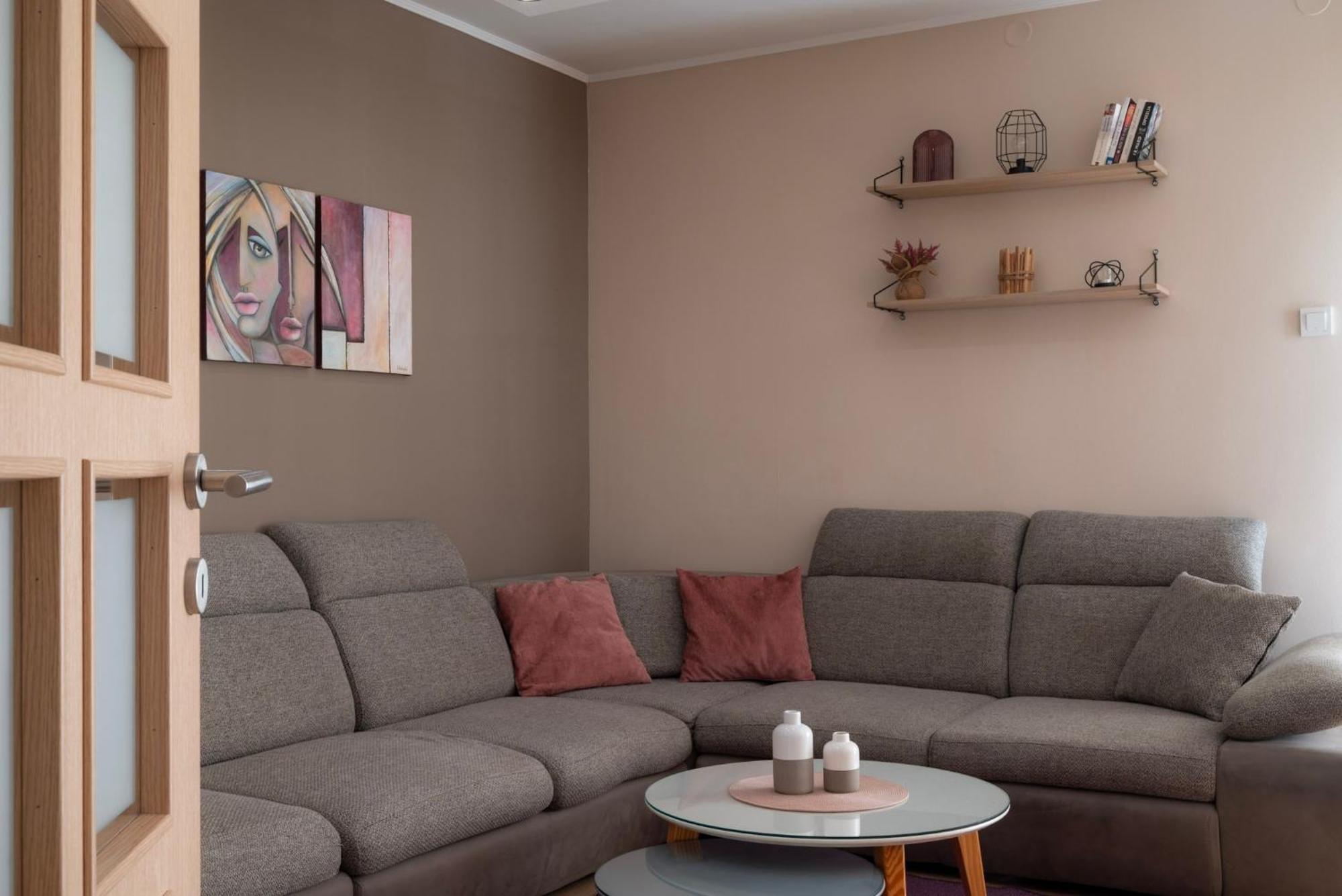 Apartman Karlo Antonio โตรกีร์ ภายนอก รูปภาพ